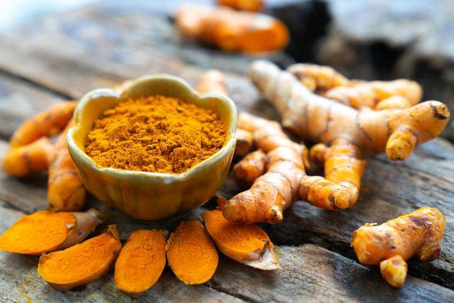 The reasons why you must stop using tumeric and the dangers involve